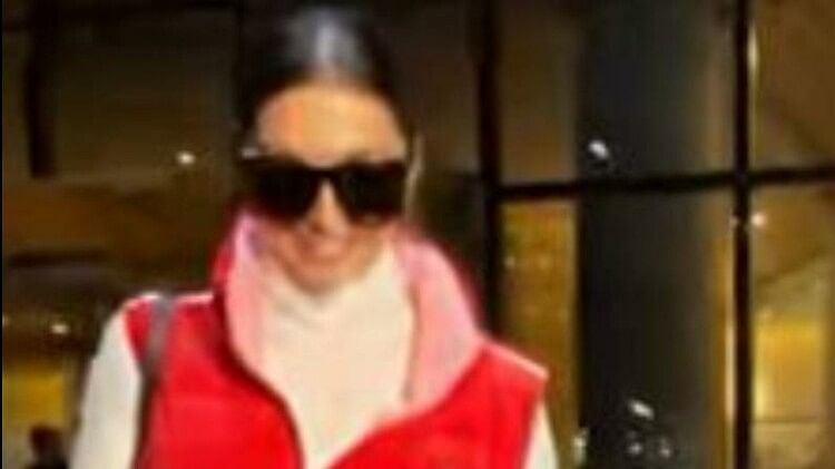 Deepika was trolling for carrying double thermals