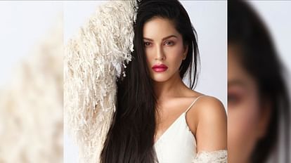 Sunny Leone: Sunny Leone’s mother hated her name, the actress herself gave the reason – Sunny Leone reveals how she got her stage name.  My mother hated that I called myself.  Read here