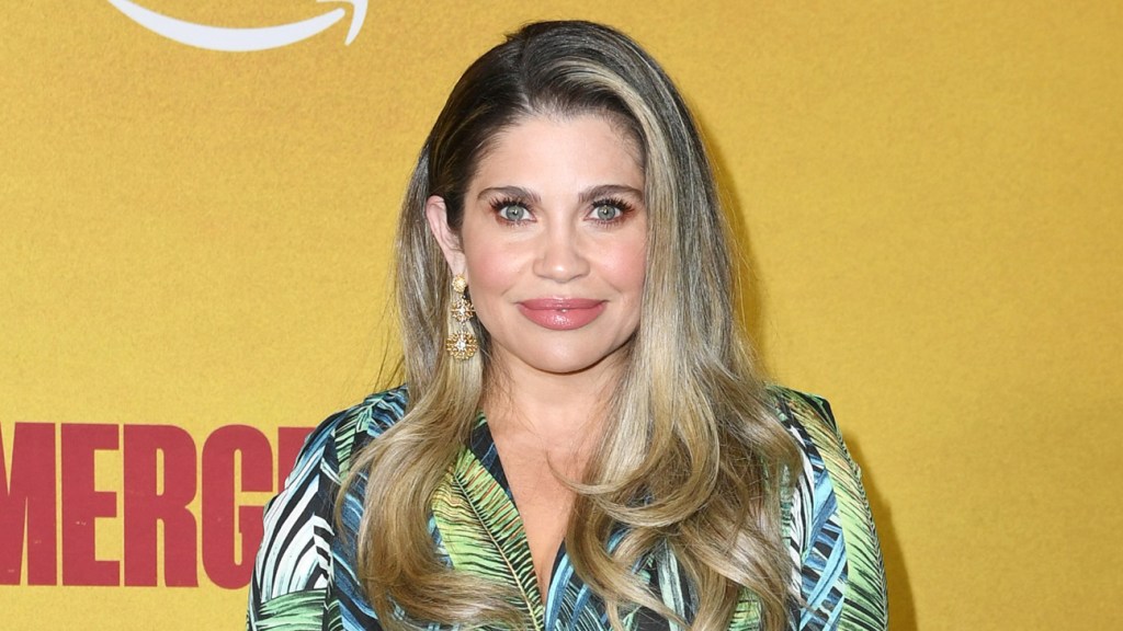 Danielle Fishel feared her ‘Boy Meets World’ podcast would ‘ruin the show’ – The Hollywood Reporter