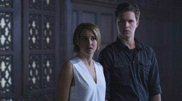 “Ivergent” romanlarının yazarı film destanını iptal etme konusunda ciddi