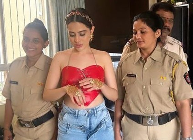 Mumbai Polisi, Uorfi Javed’in tutuklanmasına ilişkin sahte videonun viral hale gelmesinin ardından FIR’ı kaydetti: “Ucuz tanıtım yapmak için ülkenin yasalarını ihlal edemezsiniz”: Bollywood Haberleri