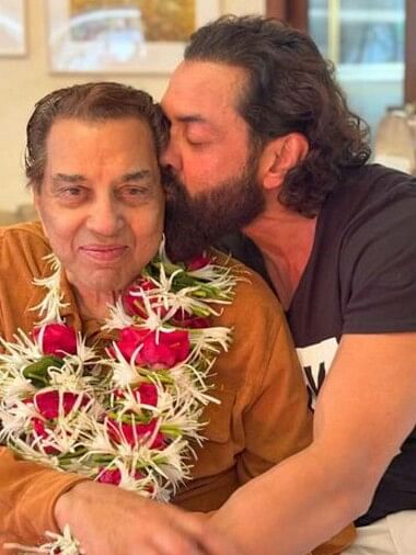 Bobby got emotional on father Dharmendra’s birthday and congratulated him